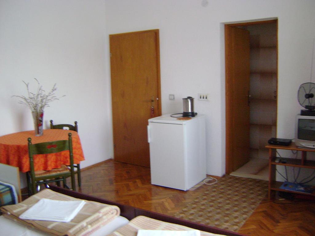 Apartments Radulovic Биоград-на-Мору Номер фото